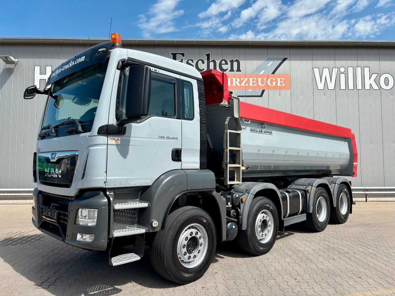 MAN TGS 35.420 8x4 BL | MEILLER*Rollplane*Navi*Klima - Camion benne: photos 2 MAN TGS 35.420 8x4 BL | MEILLER*Rollplane*Navi*Klima - Camion benne: photos 2