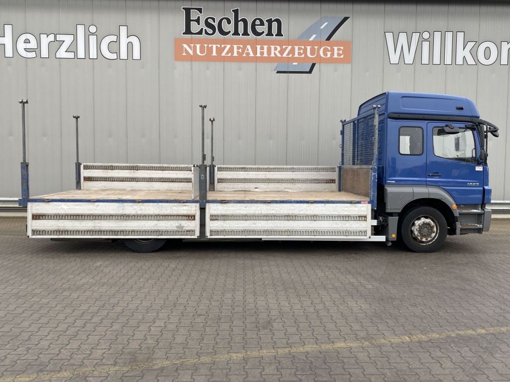 Camion plateau Mercedes-Benz 1829 LL Axor: photos 9