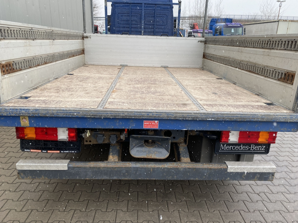 Camion plateau Mercedes-Benz 1829 LL Axor: photos 10