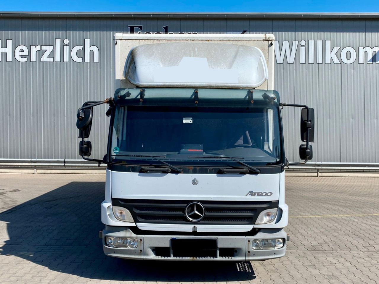 Fourgon grand volume Mercedes-Benz 818 Atego | MBB LBW 1,00to.*3x Sitze*AHK*Teppich: photos 8