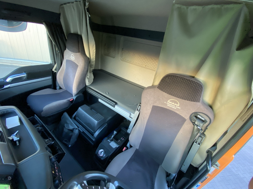 MAN TGX 18.420 4x2 BLS - Tracteur routier: photos 5 MAN TGX 18.420 4x2 BLS - Tracteur routier: photos 5