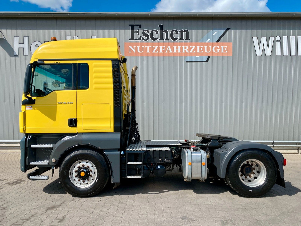 MAN TGX 18.440 4x4 HYDRO | XLX*2x Hydraulik*Retarder - Tracteur routier: photos 2 MAN TGX 18.440 4x4 HYDRO | XLX*2x Hydraulik*Retarder - Tracteur routier: photos 2