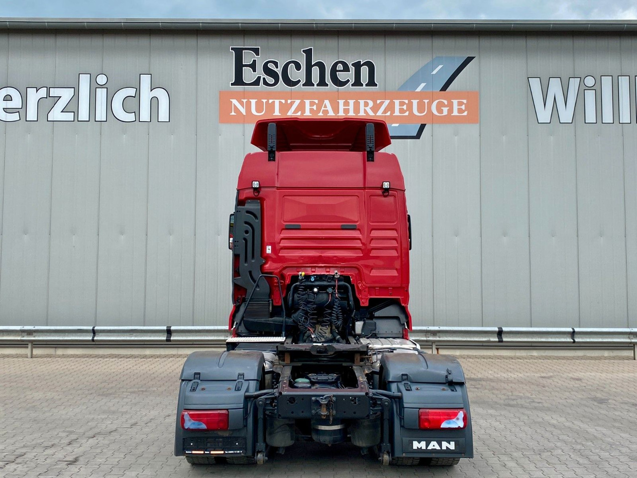 MAN TGX 18.460 LLS-U | XLX*2x Tank*ACC*Retarder*Luft - Tracteur routier: photos 4 MAN TGX 18.460 LLS-U | XLX*2x Tank*ACC*Retarder*Luft - Tracteur routier: photos 4