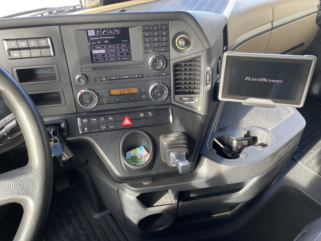 Tracteur routier Mercedes-Benz 1845 LS Actros: photos 6