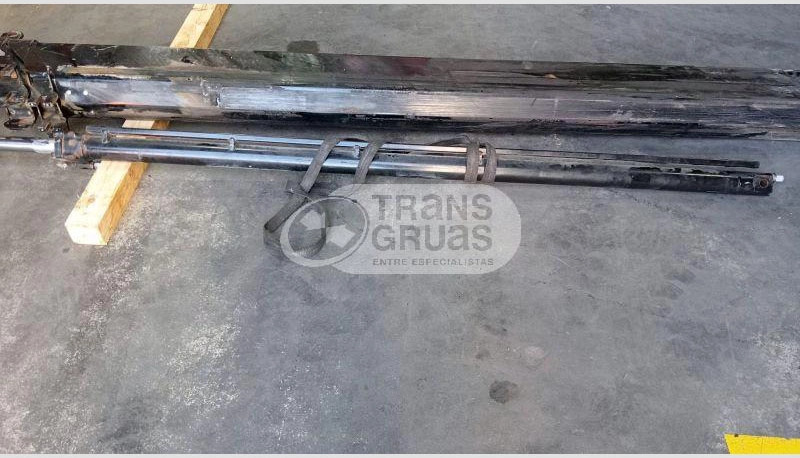 Grúa HMF 1110 K2 solo para recambios - Grue auxiliaire pour Camion: photos 2 Grúa HMF 1110 K2 solo para recambios - Grue auxiliaire pour Camion: photos 2