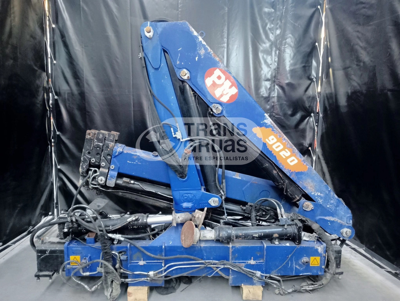 Grúa PM 9 - Grue auxiliaire pour Camion: photos 4 Grúa PM 9 - Grue auxiliaire pour Camion: photos 4