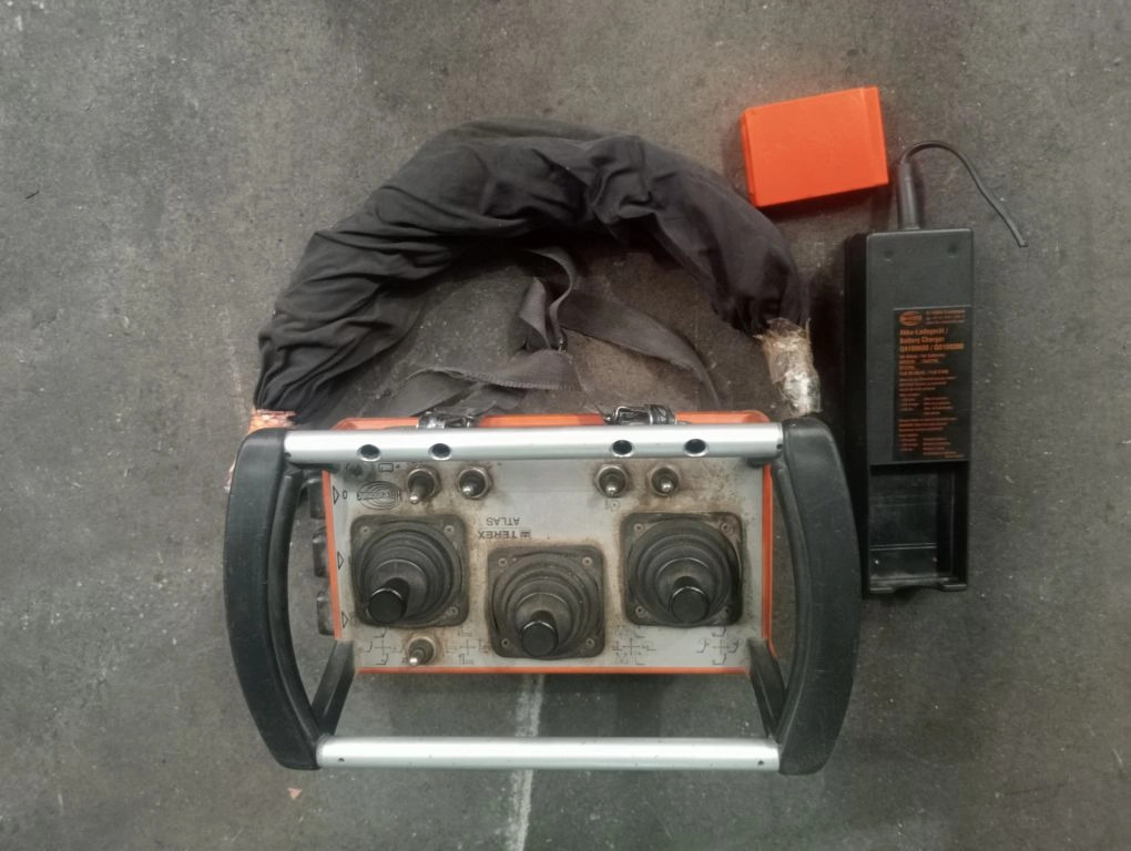 Grúa TEREX TLC 210.2 - A13 - Grue auxiliaire pour Camion: photos 5 Grúa TEREX TLC 210.2 - A13 - Grue auxiliaire pour Camion: photos 5