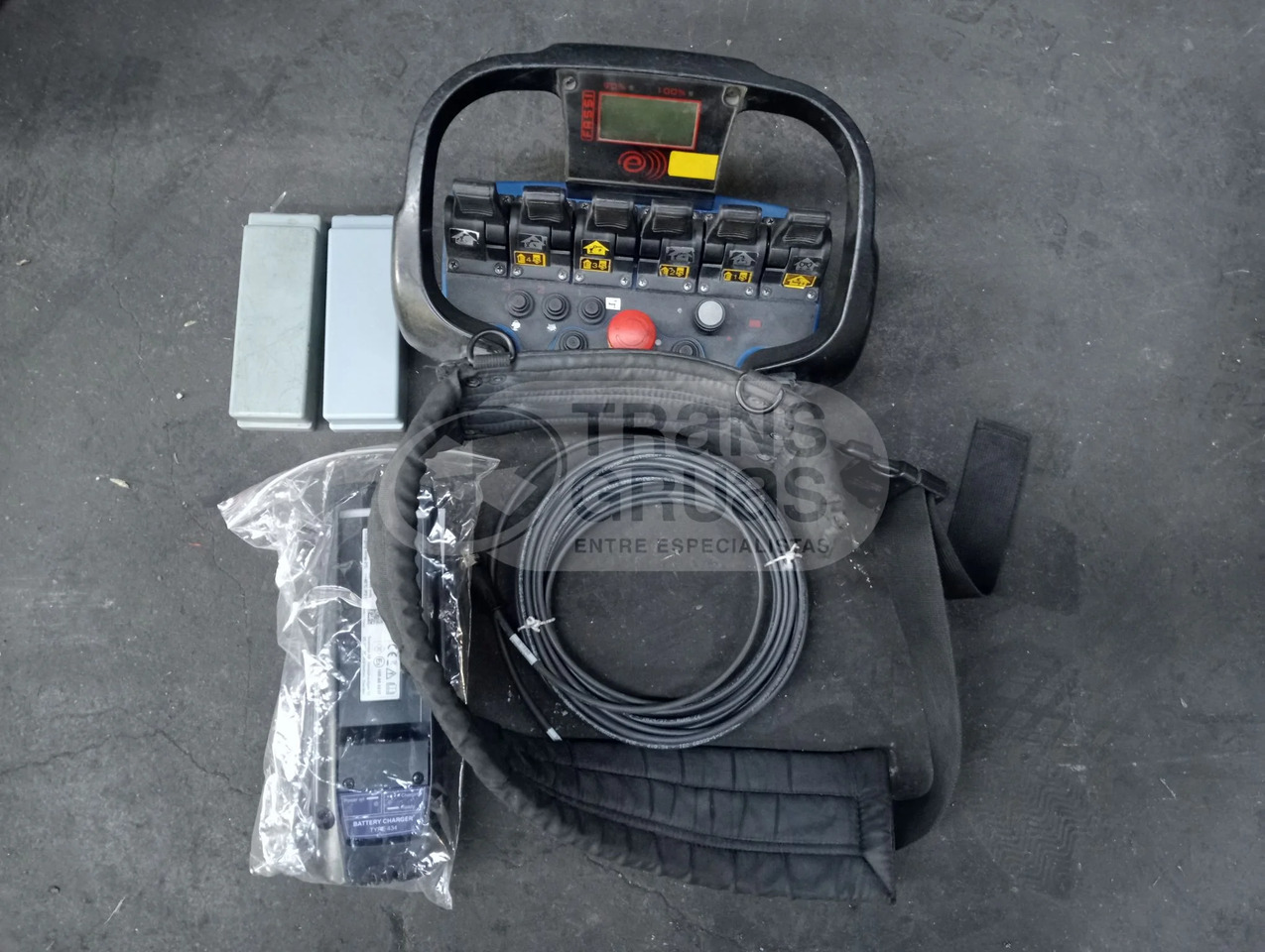 Grúa hidráulica Fassi F245A.2.26 E-DYNAMIC - Grue auxiliaire: photos 2 Grúa hidráulica Fassi F245A.2.26 E-DYNAMIC - Grue auxiliaire: photos 2