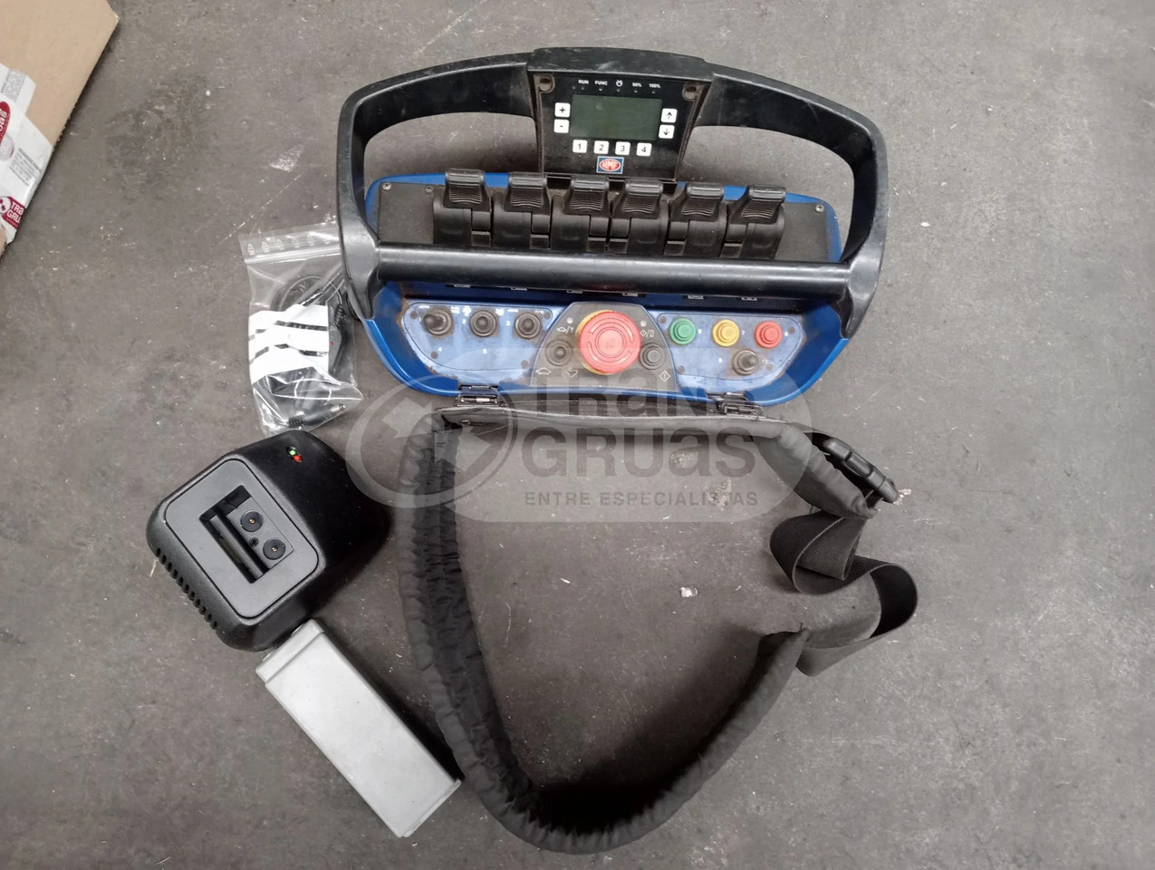 Grúa hidráulica HMF 1520 K4 - Grue auxiliaire: photos 5 Grúa hidráulica HMF 1520 K4 - Grue auxiliaire: photos 5