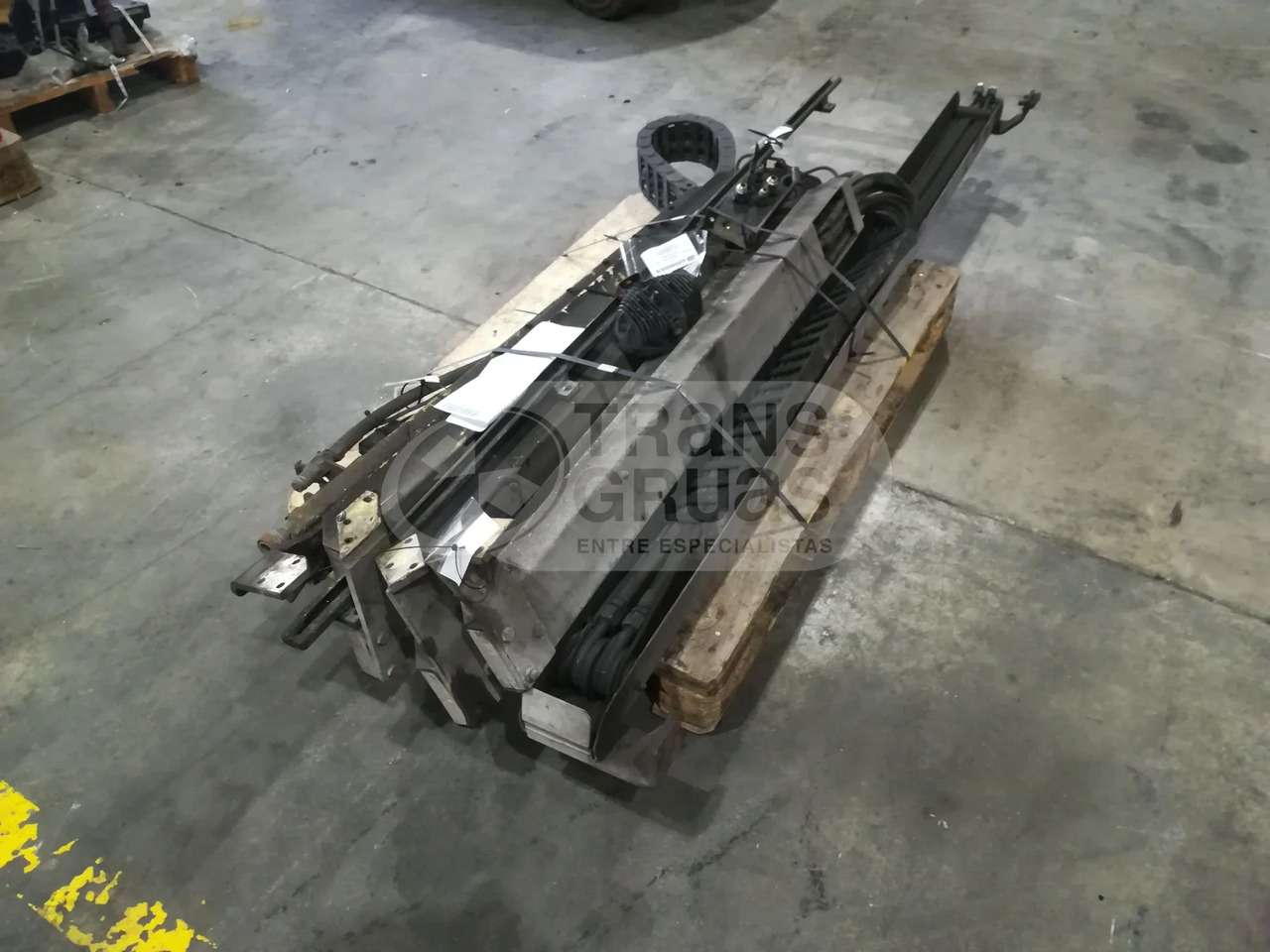 Bandejas para 2 funciones suplementarias - Pièces de rechange pour Grue auxiliaire: photos 3 Bandejas para 2 funciones suplementarias - Pièces de rechange pour Grue auxiliaire: photos 3