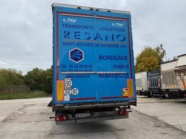 Fliegl - Semi-remorque rideaux coulissants: photos 2 Fliegl - Semi-remorque rideaux coulissants: photos 2