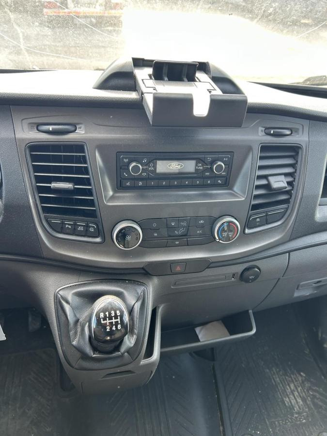 Ford Transit - Fourgon utilitaire: photos 3 Ford Transit - Fourgon utilitaire: photos 3