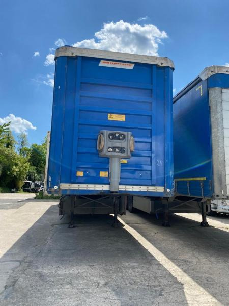 Fruehauf - Semi-remorque rideaux coulissants: photos 4 Fruehauf - Semi-remorque rideaux coulissants: photos 4