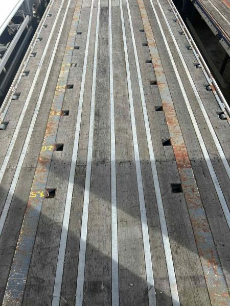 Fruehauf - Semi-remorque plateau: photos 5 Fruehauf - Semi-remorque plateau: photos 5