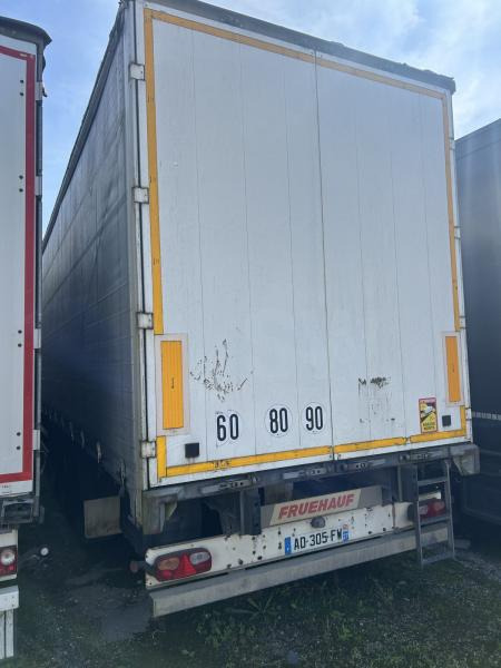Fruehauf - Semi-remorque rideaux coulissants: photos 2 Fruehauf - Semi-remorque rideaux coulissants: photos 2