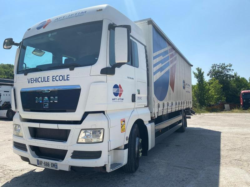 MAN TGX 18.360 - Camion à rideaux coulissants: photos 5 MAN TGX 18.360 - Camion à rideaux coulissants: photos 5