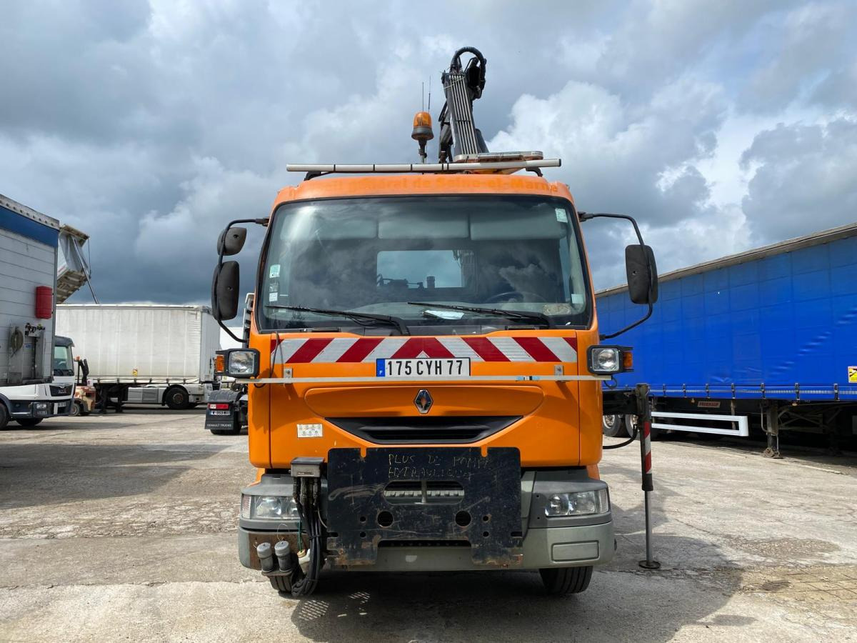 Renault Midlum 180 - Camion benne, Camion grue: photos 3 Renault Midlum 180 - Camion benne, Camion grue: photos 3