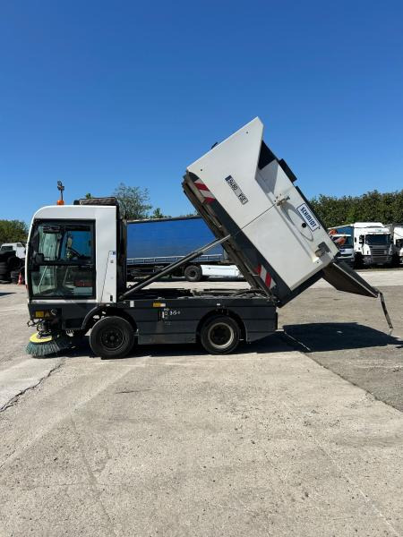 Schmidt CleanGo 500 Compact 400 - Balayeuse de voirie: photos 2 Schmidt CleanGo 500 Compact 400 - Balayeuse de voirie: photos 2