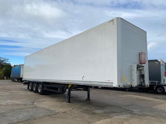 Schmitz Cargobull - Semi-remorque fourgon: photos 1 Schmitz Cargobull - Semi-remorque fourgon: photos 1