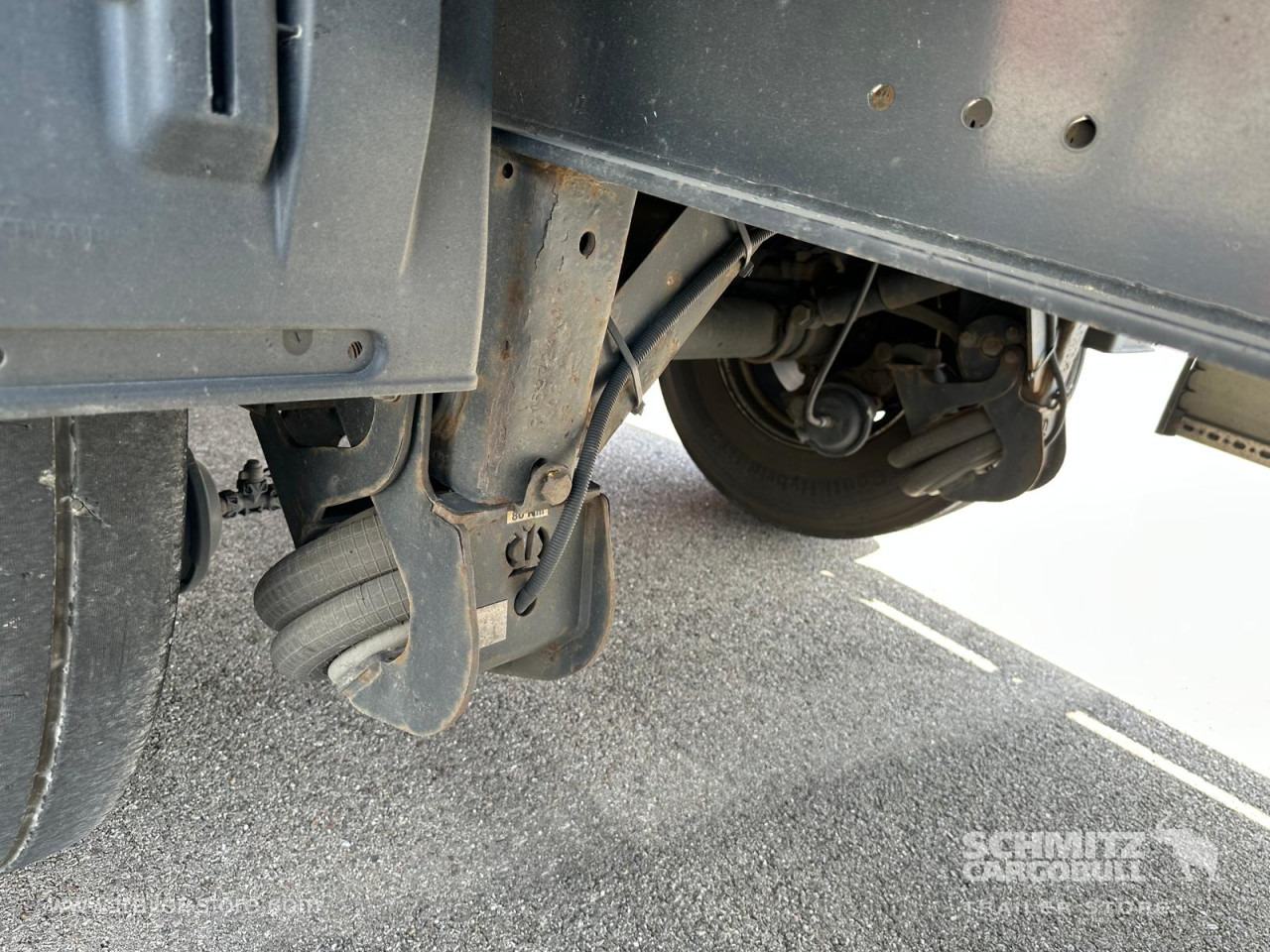 KRONE Curtainsider Dropside - Semi-remorque rideaux coulissants: photos 5 KRONE Curtainsider Dropside - Semi-remorque rideaux coulissants: photos 5