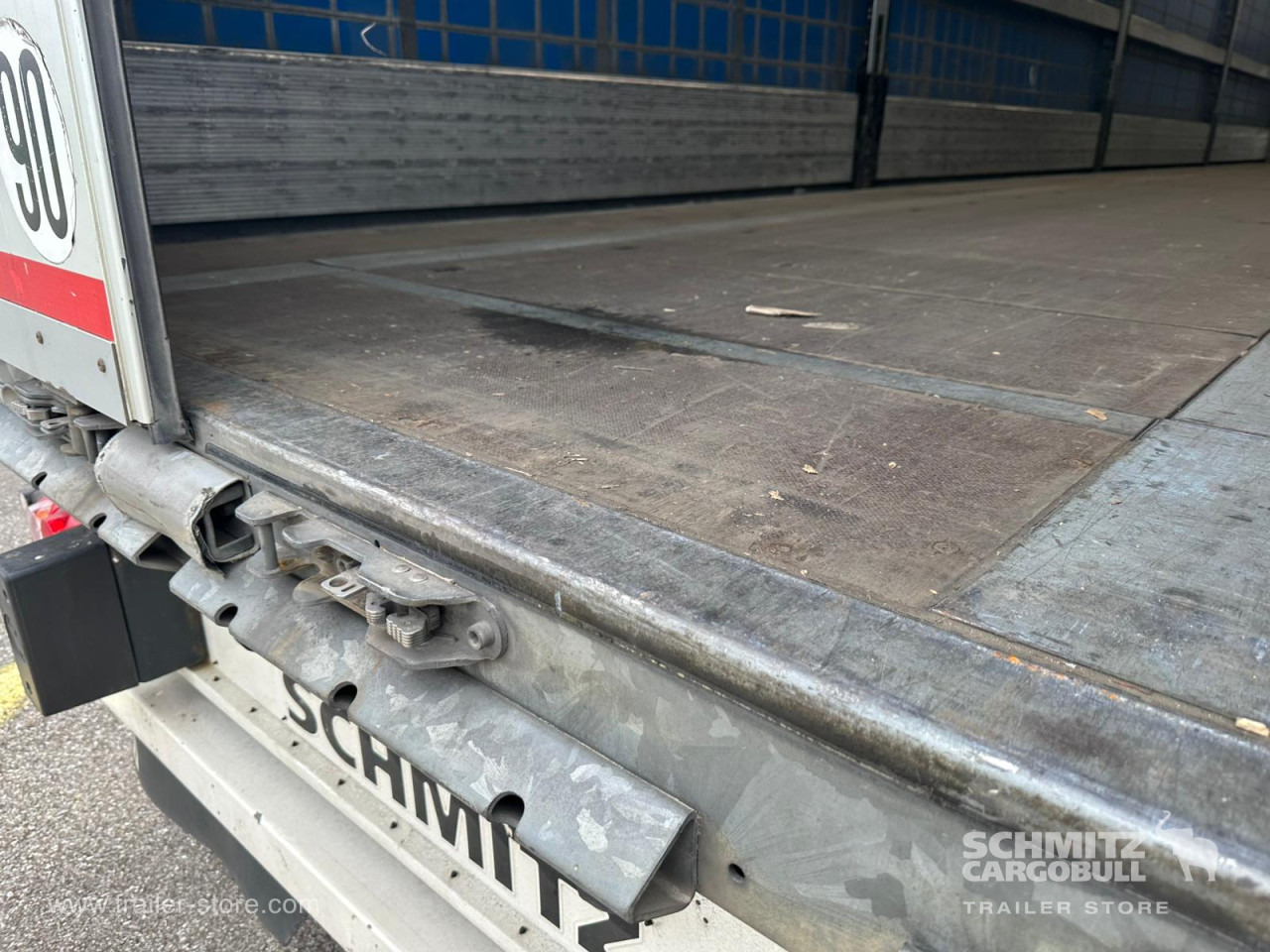 SCHMITZ Curtainsider Coil - Semi-remorque rideaux coulissants: photos 4 SCHMITZ Curtainsider Coil - Semi-remorque rideaux coulissants: photos 4