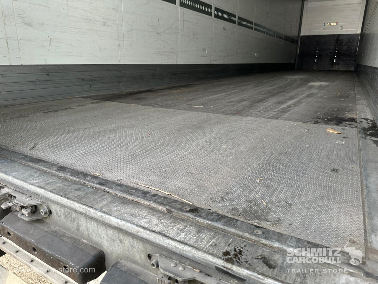 SCHMITZ Dryfreight Mega - Semi-remorque fourgon: photos 3 SCHMITZ Dryfreight Mega - Semi-remorque fourgon: photos 3