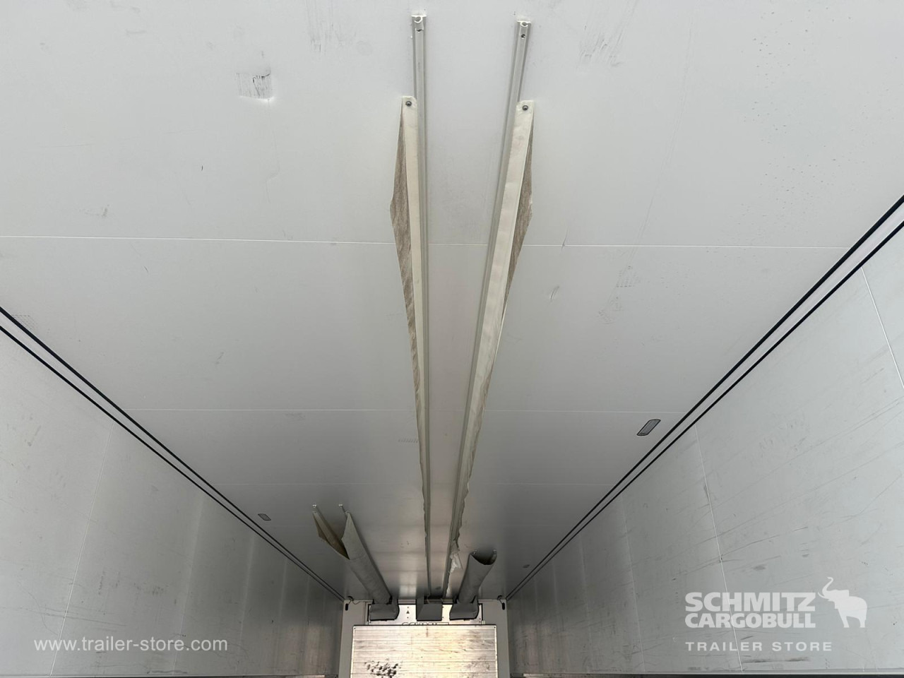 SCHMITZ Reefer Standard - Semi-remorque isothermique: photos 3 SCHMITZ Reefer Standard - Semi-remorque isothermique: photos 3