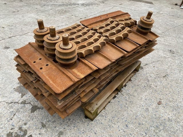 Bodenplatten 750mm - CAT D 6 K/N LGP - Systeme One - 246-5726 - Chenille pour Engins de chantier: photos 2 Bodenplatten 750mm - CAT D 6 K/N LGP - Systeme One - 246-5726 - Chenille pour Engins de chantier: photos 2