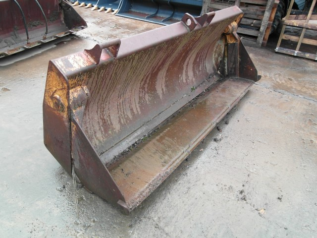 Case 580 - Godet pour chargeur: photos 2 Case 580 - Godet pour chargeur: photos 2