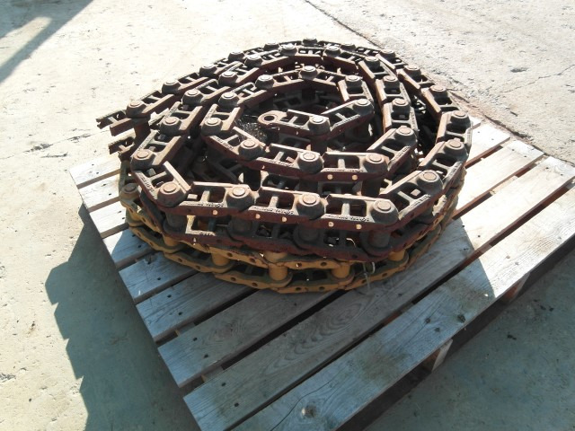Caterpillar 307 - Chenille pour Engins de chantier: photos 4 Caterpillar 307 - Chenille pour Engins de chantier: photos 4