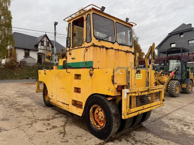 Hamm GRW 15 - Compacteur à pneus: photos 4 Hamm GRW 15 - Compacteur à pneus: photos 4