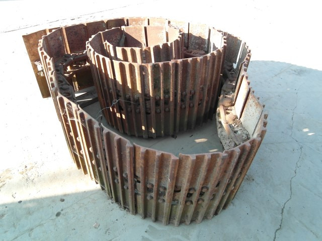 Liebherr R 912 - Chenille pour Engins de chantier: photos 3 Liebherr R 912 - Chenille pour Engins de chantier: photos 3