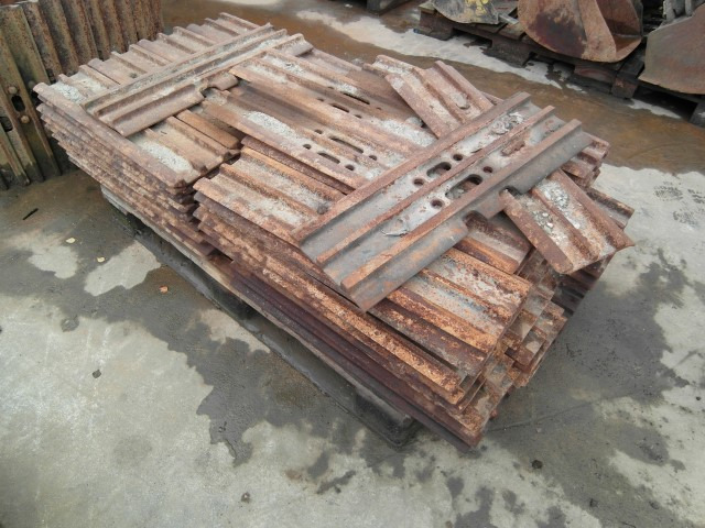 VOLVO EC 180 - Chenille pour Engins de chantier: photos 2 VOLVO EC 180 - Chenille pour Engins de chantier: photos 2