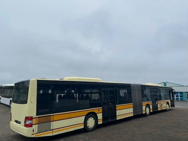 MAN A 23 Lions City Gelenkbus KLIMA 60 Sitze GURTE - Bus articulé: photos 4 MAN A 23 Lions City Gelenkbus KLIMA 60 Sitze GURTE - Bus articulé: photos 4