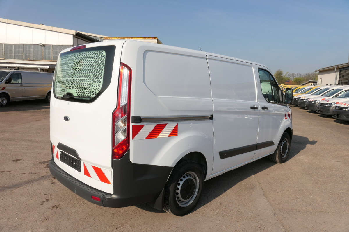 FORD Transit Custom 290 2.0 TDCi KLIMA TEMPOMAT AHK W - Fourgonnette: photos 4 FORD Transit Custom 290 2.0 TDCi KLIMA TEMPOMAT AHK W - Fourgonnette: photos 4