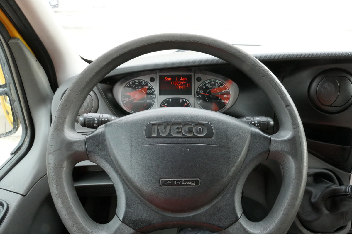 Fourgon grand volume IVECO Daily 35 S11 C30C AUTOMATIK KAMERA MAXI Regale D: photos 11