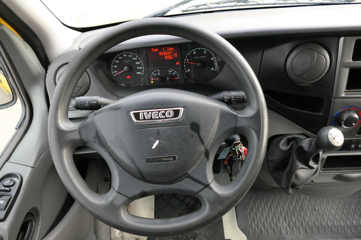 Fourgon grand volume IVECO Daily 35 S11 C30C AUTOMATIK KAMERA Regale LUFT D: photos 10 Fourgon grand volume IVECO Daily 35 S11 C30C AUTOMATIK KAMERA Regale LUFT D: photos 10