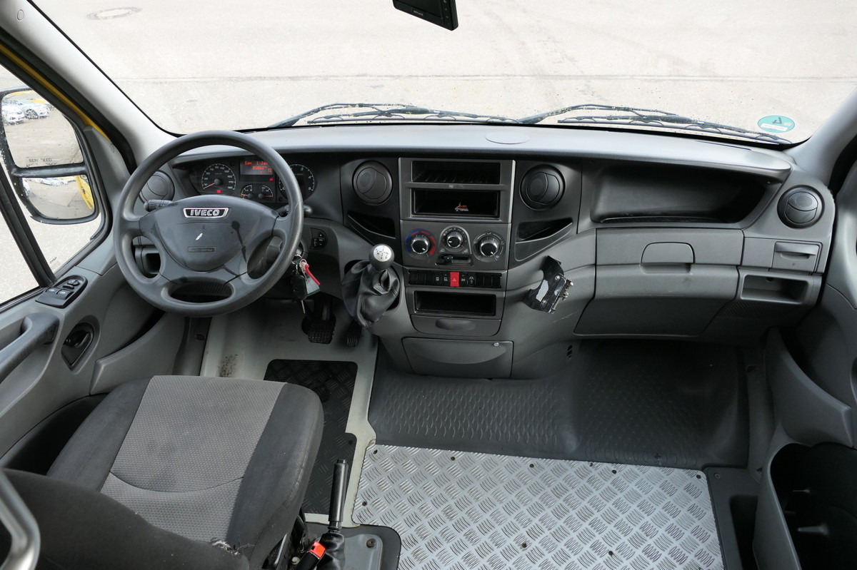 Fourgon grand volume IVECO Daily 35 S11 C30C AUTOMATIK KAMERA Regale LUFT D: photos 9 Fourgon grand volume IVECO Daily 35 S11 C30C AUTOMATIK KAMERA Regale LUFT D: photos 9