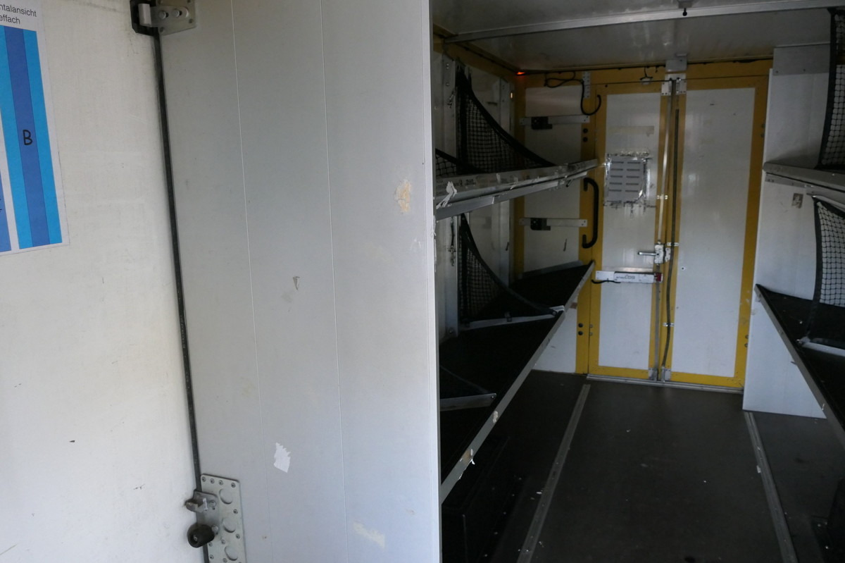 Fourgon grand volume IVECO Daily 35 S11 C30C AUTOMATIK KAMERA Regale LUFT D: photos 7 Fourgon grand volume IVECO Daily 35 S11 C30C AUTOMATIK KAMERA Regale LUFT D: photos 7