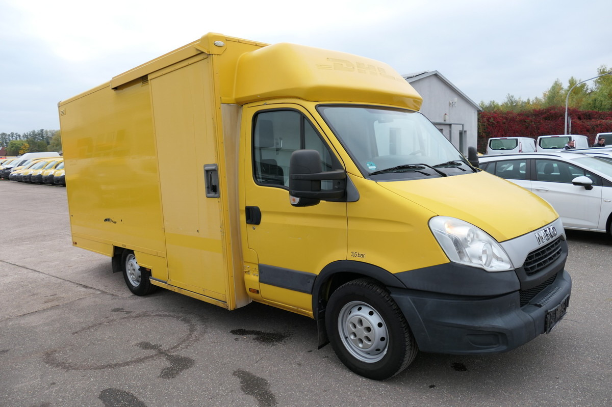 IVECO Daily 35 S11 C30C AUTOMATIK KAMERA Regale LUFT D - Fourgon grand volume: photos 1 IVECO Daily 35 S11 C30C AUTOMATIK KAMERA Regale LUFT D - Fourgon grand volume: photos 1