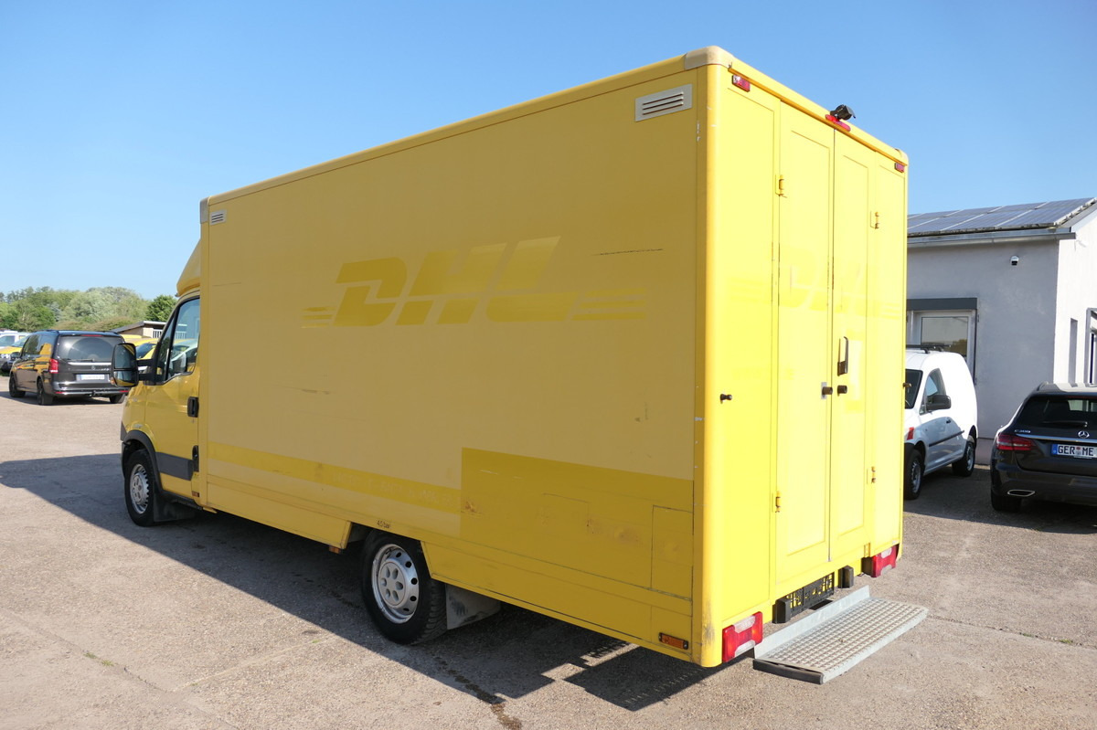 IVECO Daily 35 S11 C30C AUTOMATIK KAMERA Regale LUFT D - Fourgon grand volume: photos 4 IVECO Daily 35 S11 C30C AUTOMATIK KAMERA Regale LUFT D - Fourgon grand volume: photos 4