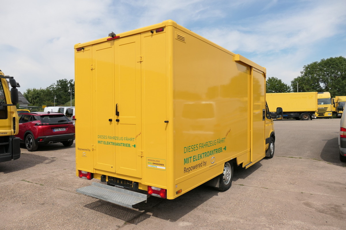 IVECO Daily 35 S11 C30C ELEKTRO COC Umbau 08/2021 Firm - Fourgon grand volume, Utilitaire électrique: photos 4 IVECO Daily 35 S11 C30C ELEKTRO COC Umbau 08/2021 Firm - Fourgon grand volume, Utilitaire électrique: photos 4