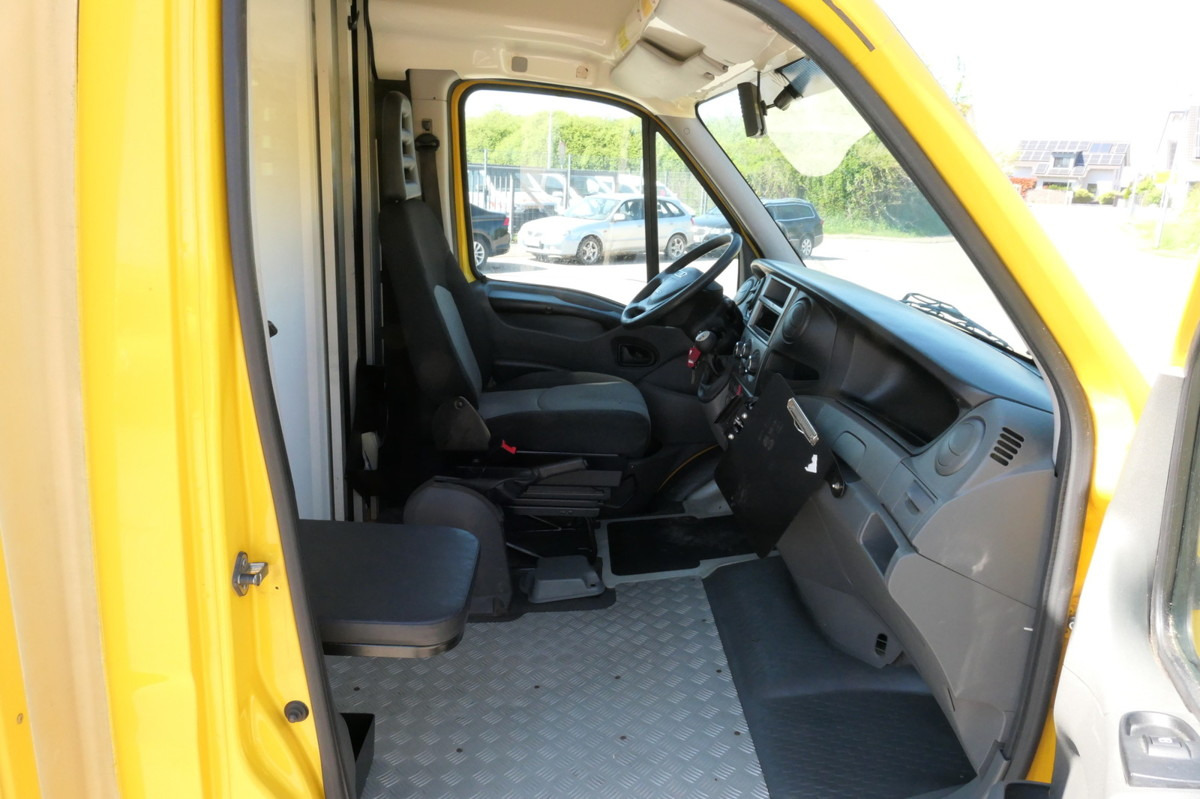 IVECO Daily 35 S11 KURZ C30C AUTOMATIK KAMERA Regale L - Fourgon grand volume: photos 5 IVECO Daily 35 S11 KURZ C30C AUTOMATIK KAMERA Regale L - Fourgon grand volume: photos 5