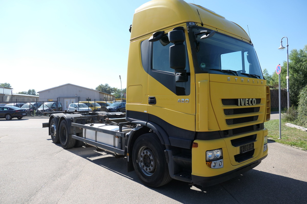 IVECO STRALIS AS 260 S42 Y/FS-CM AHK Lenk- und Liftach - Camion porte-conteneur/ Caisse mobile: photos 2 IVECO STRALIS AS 260 S42 Y/FS-CM AHK Lenk- und Liftach - Camion porte-conteneur/ Caisse mobile: photos 2