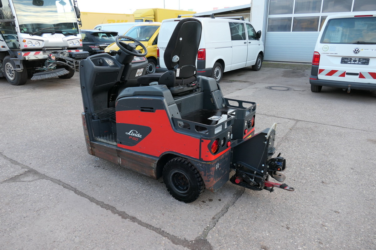 LINDE P 60 Z Schlepper Batterie 11/2019 - Chariot tracteur: photos 4 LINDE P 60 Z Schlepper Batterie 11/2019 - Chariot tracteur: photos 4
