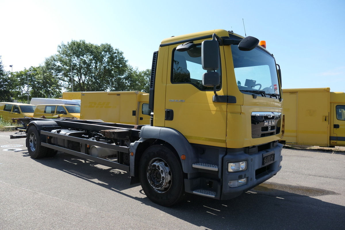 MAN TGM 18.290 LLLC Umsetzfahrzeug KLIMA AHK - Camion porte-conteneur/ Caisse mobile: photos 2 MAN TGM 18.290 LLLC Umsetzfahrzeug KLIMA AHK - Camion porte-conteneur/ Caisse mobile: photos 2