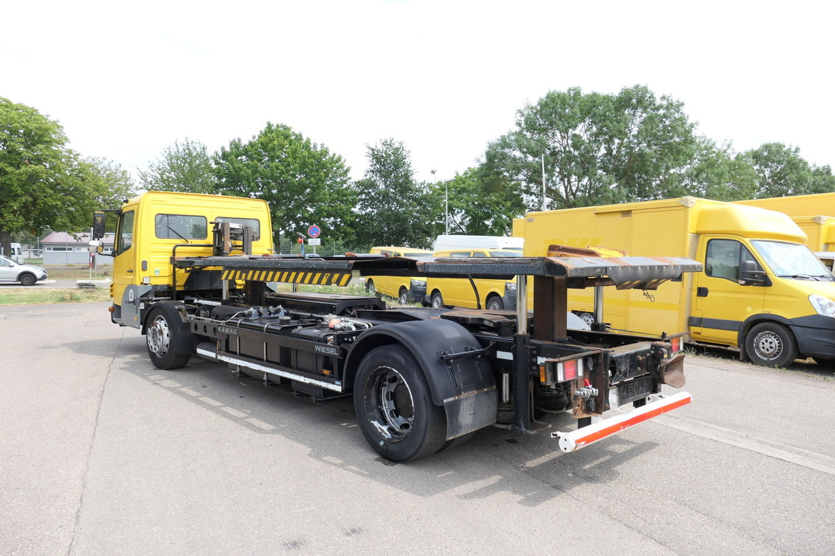 MERCEDES-BENZ KAMAG WBH 25 Wiesel Terberg Umsetzfahrz. Sattelk - Camion porte-conteneur/ Caisse mobile: photos 2 MERCEDES-BENZ KAMAG WBH 25 Wiesel Terberg Umsetzfahrz. Sattelk - Camion porte-conteneur/ Caisse mobile: photos 2