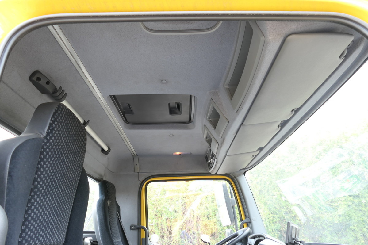 Camion porte-conteneur/ Caisse mobile MERCEDES-BENZ KAMAG WBH 25 Wiesel Terberg Umsetzfahrz. Sattelk: photos 8 Camion porte-conteneur/ Caisse mobile MERCEDES-BENZ KAMAG WBH 25 Wiesel Terberg Umsetzfahrz. Sattelk: photos 8