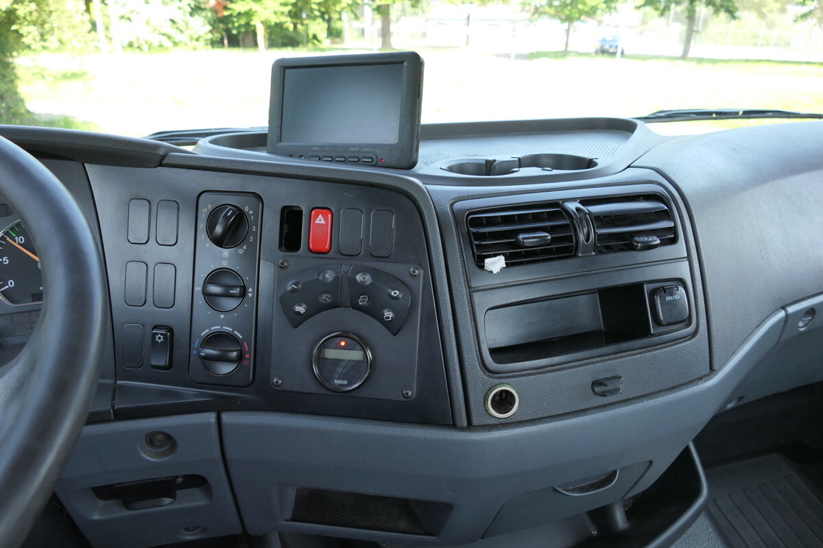 Camion porte-conteneur/ Caisse mobile MERCEDES-BENZ KAMAG WBH 25 Wiesel Terberg Umsetzfahrz. Sattelk: photos 12 Camion porte-conteneur/ Caisse mobile MERCEDES-BENZ KAMAG WBH 25 Wiesel Terberg Umsetzfahrz. Sattelk: photos 12