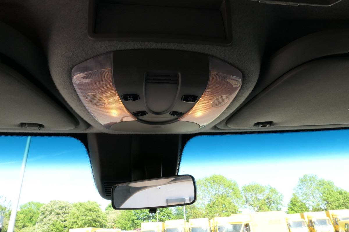 Ambulance MERCEDES-BENZ Sprinter 519 CDI Klima Krankenwagen: photos 13